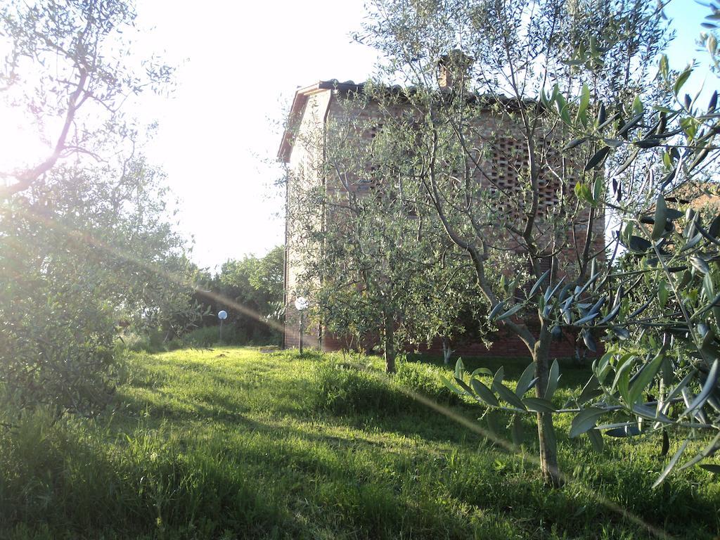 Agriturismo Podernuovo Asciano Buitenkant foto