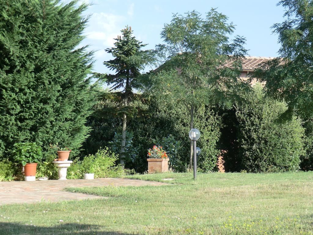 Agriturismo Podernuovo Asciano Buitenkant foto