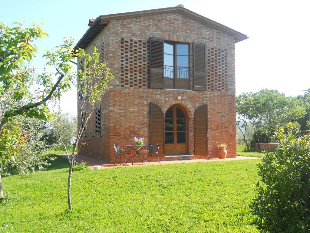 Agriturismo Podernuovo Asciano Buitenkant foto
