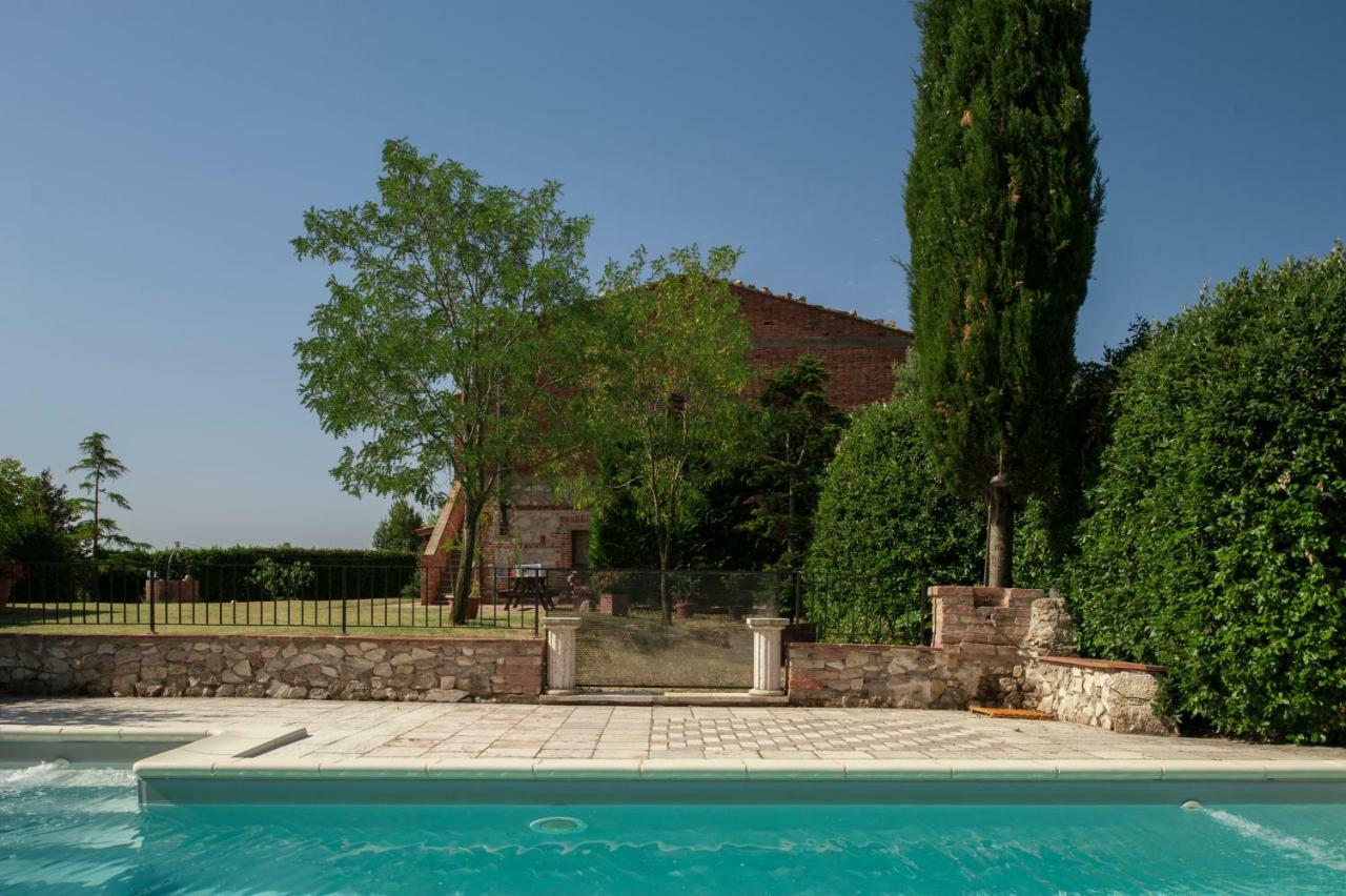 Agriturismo Podernuovo Asciano Buitenkant foto