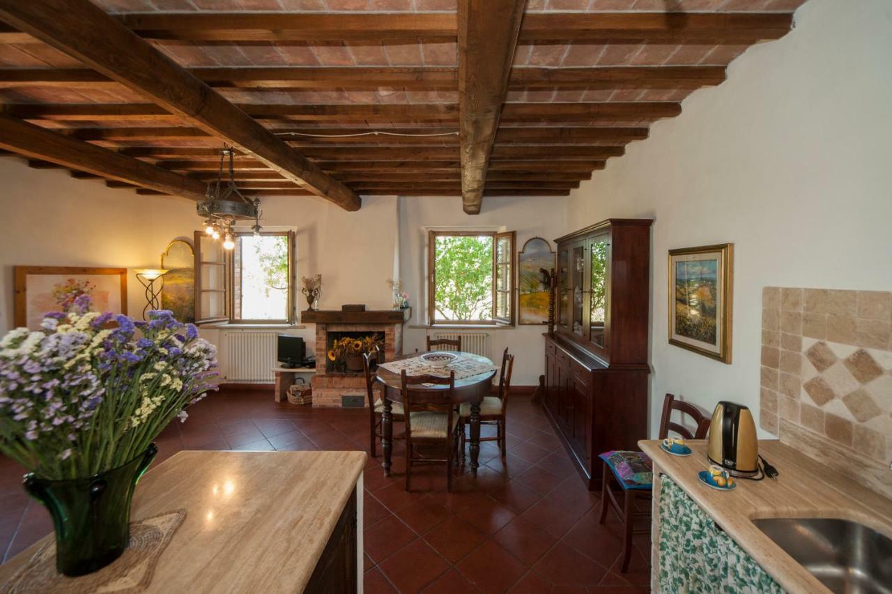 Agriturismo Podernuovo Asciano Buitenkant foto