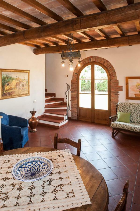 Agriturismo Podernuovo Asciano Buitenkant foto
