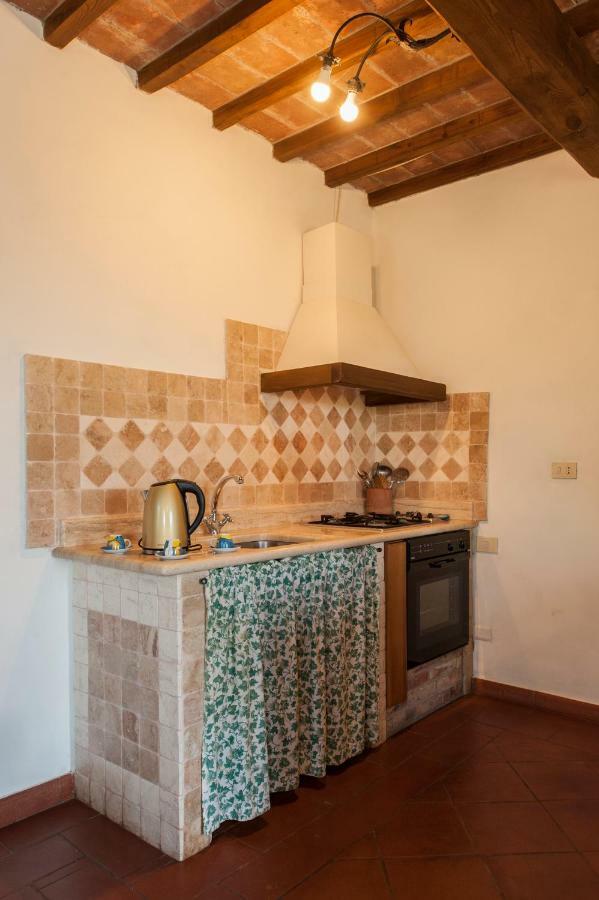 Agriturismo Podernuovo Asciano Buitenkant foto