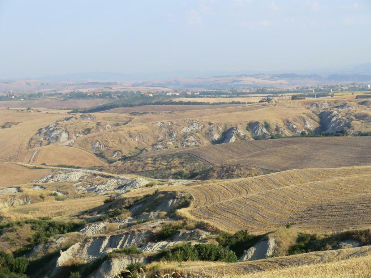 Agriturismo Podernuovo Asciano Buitenkant foto